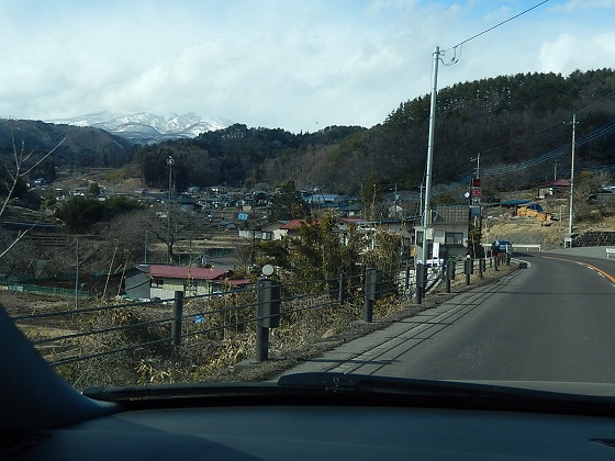 北軽井沢から草津へ向かう（羽尾あたりは雪がない）