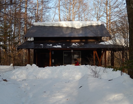 ガーデンの小屋は雪深い